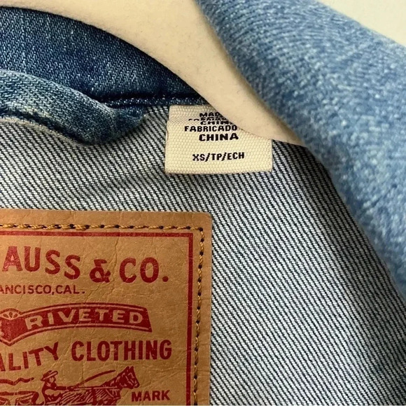 NWOT Levi’s Track Coach’s Trucker  Denim Jacket - Picture 6 of 10